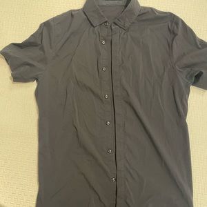 Mens LuluLemon sz M short sleeve button down